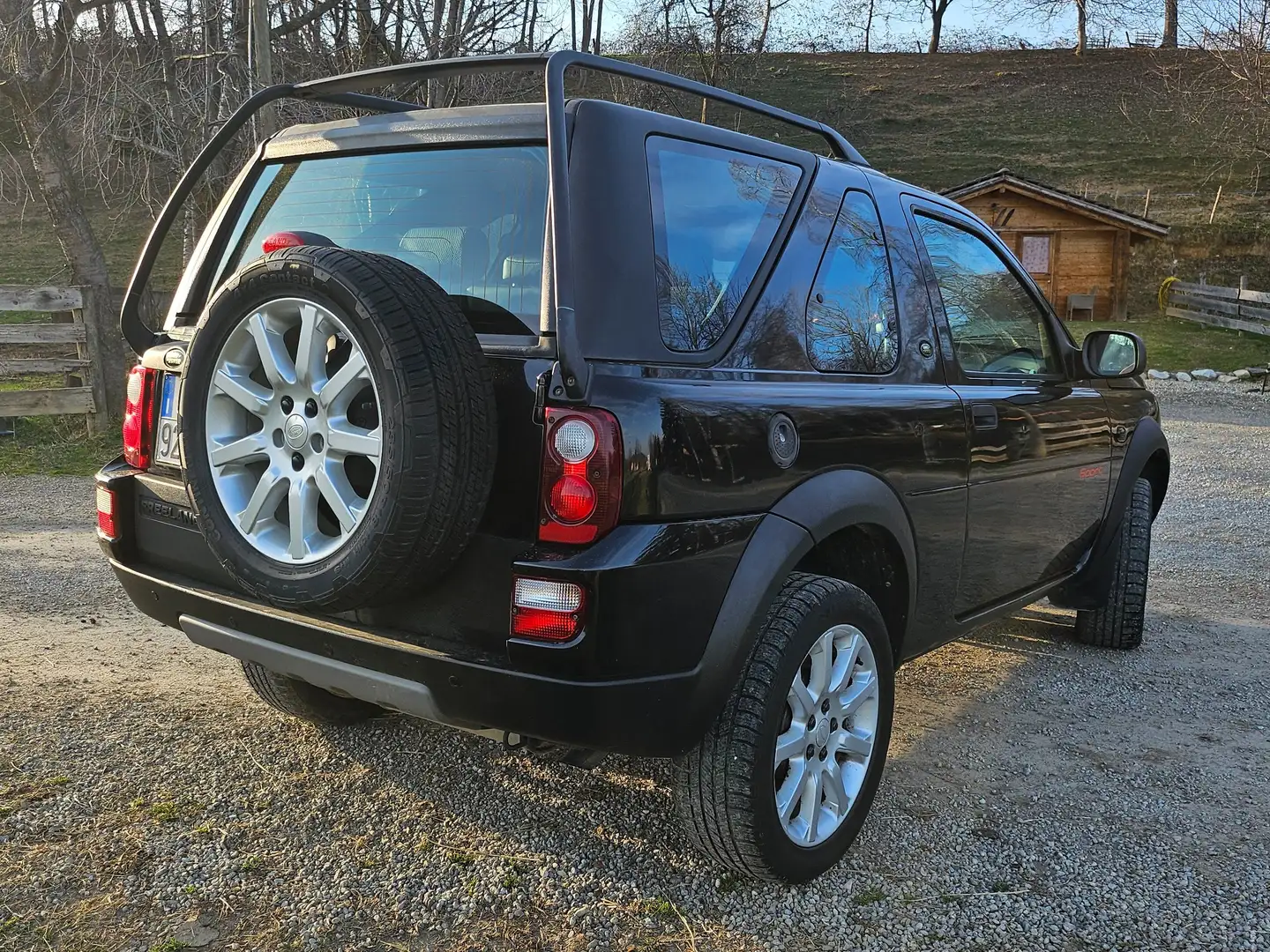 Land Rover Freelander SPORT Negro - 1