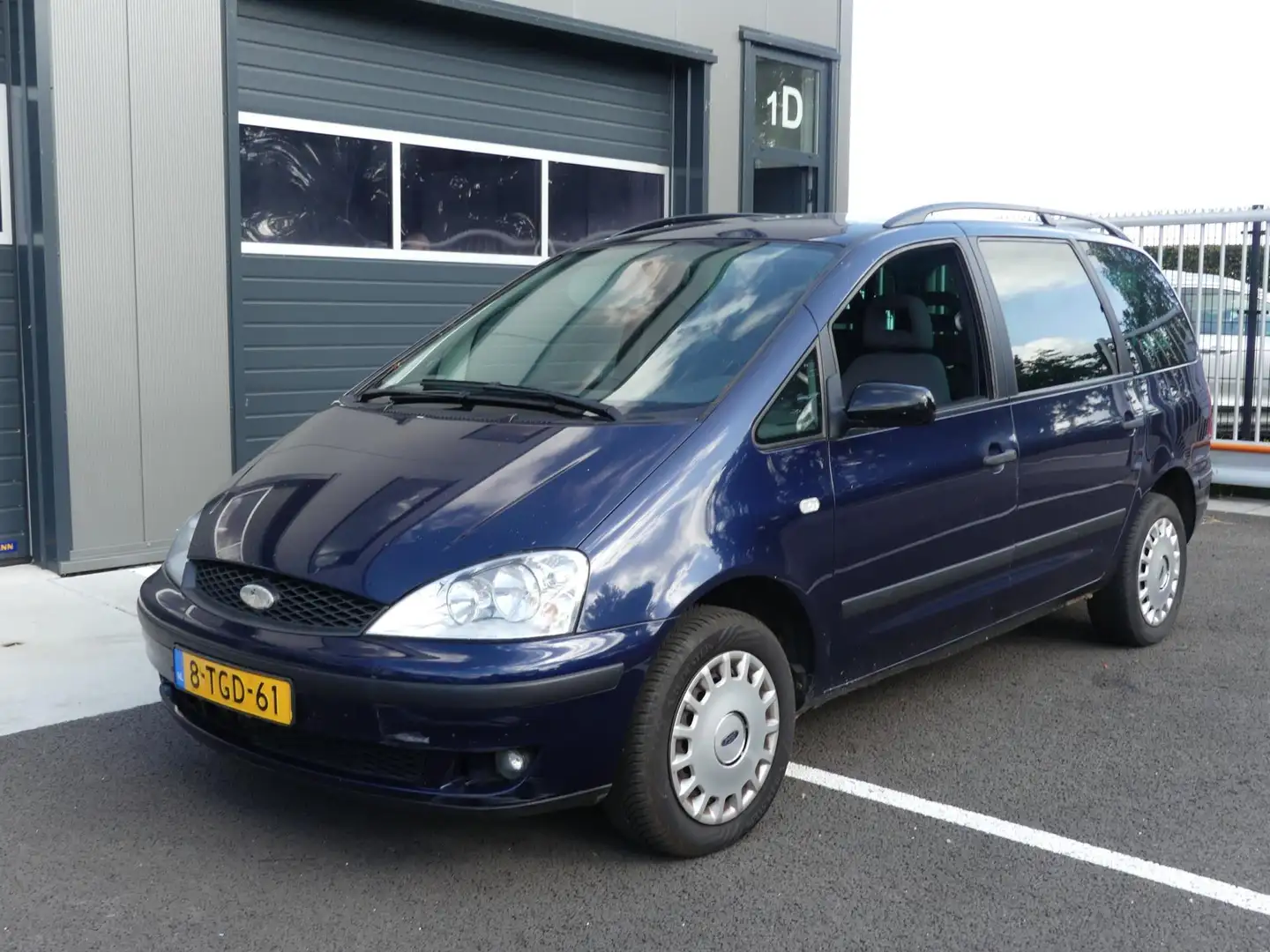 Ford Galaxy 1.9 TDI Ambiente ECC 7-Persoons APK tm 12-12-2025 Blue - 2