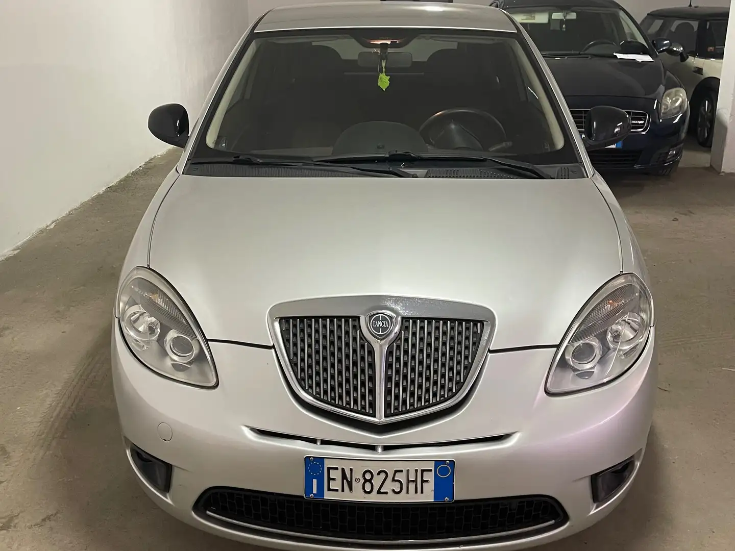 Lancia Ypsilon Ypsilon II 2007 1.2 8v Platinum 69cv Argento - 1