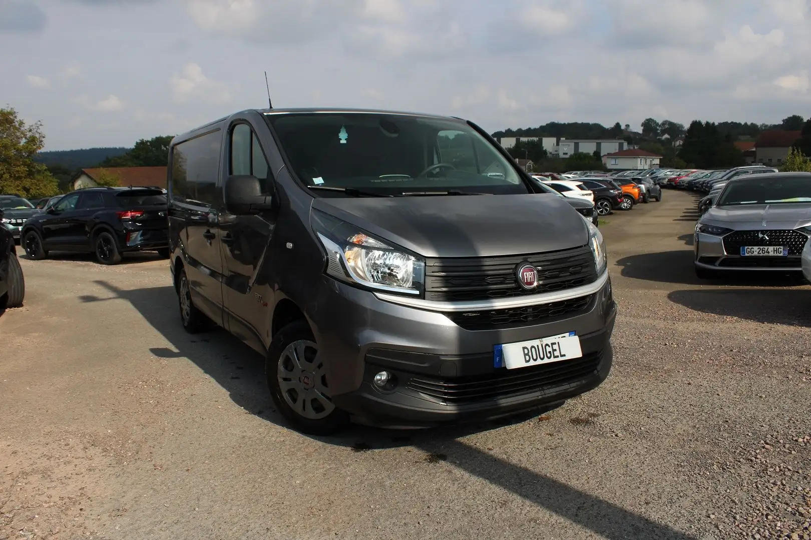 Fiat Talento JTD 120 CV AFFAIRE L2 H1 GPS 3D CAMÉRA CLIM USB ATTELAGE BLUETOOTH GRIP CONTROL Gris - 1