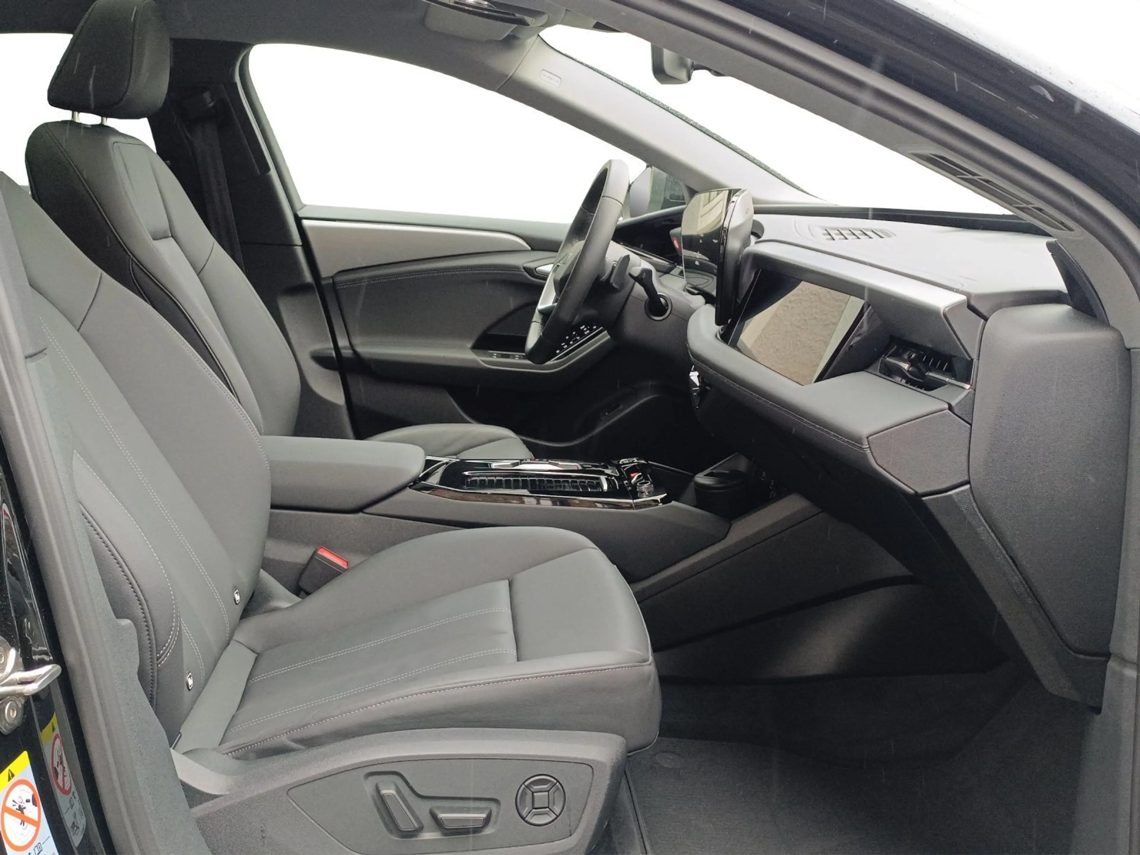 Audi A6 e-tron A6 e-tron Sportback Performance 360 LEDER AHK PA — photo 14