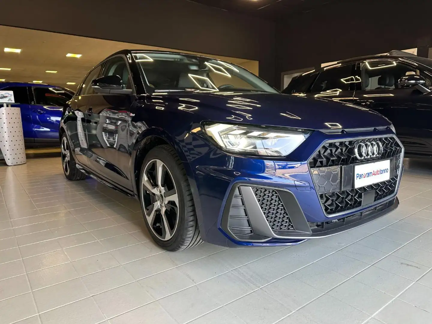 Audi A1 SPB 30TFSI S line "Telec/C.Play/LED Bleu - 1