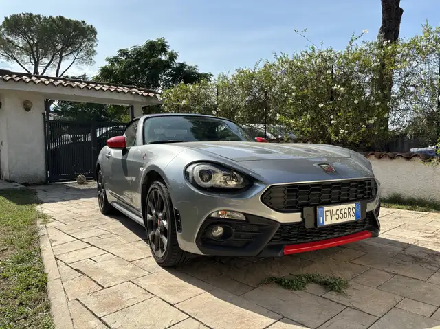 Abarth 124 Spider