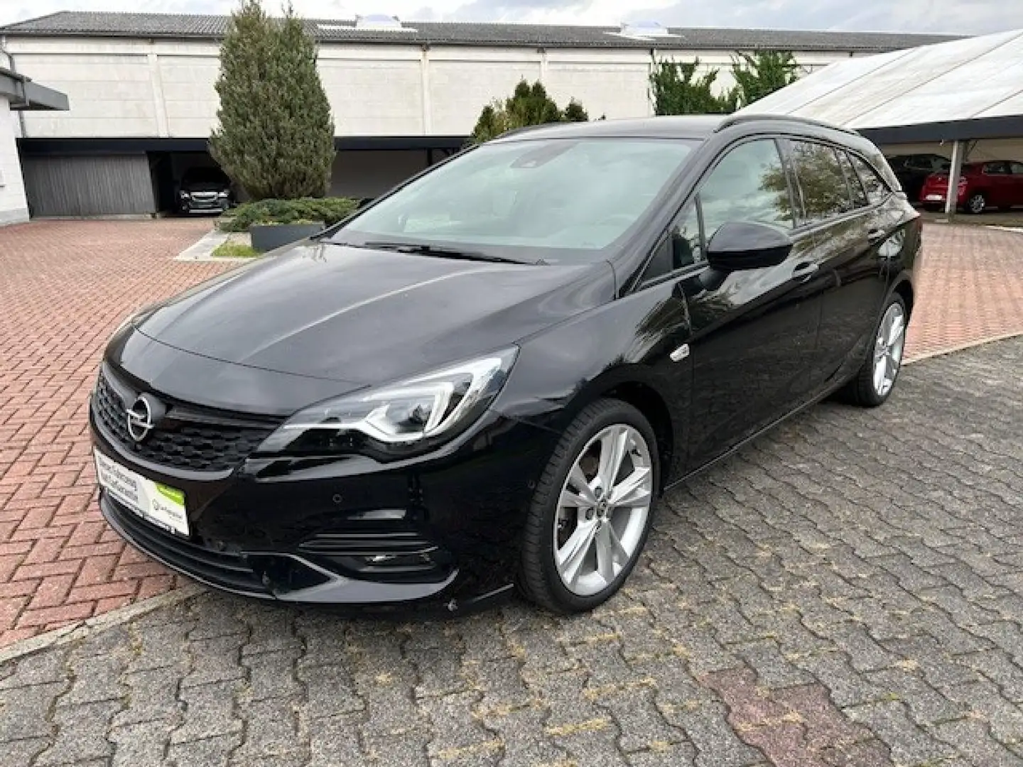 Opel Astra Ultimate Start/Stop Zwart - 1