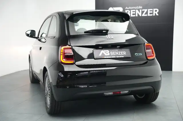 Fiat 500 view 8