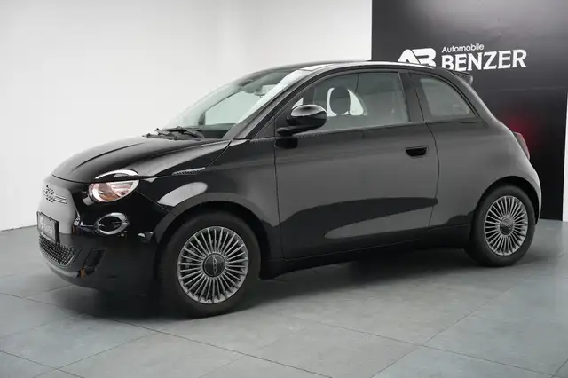 Fiat 500 view 6