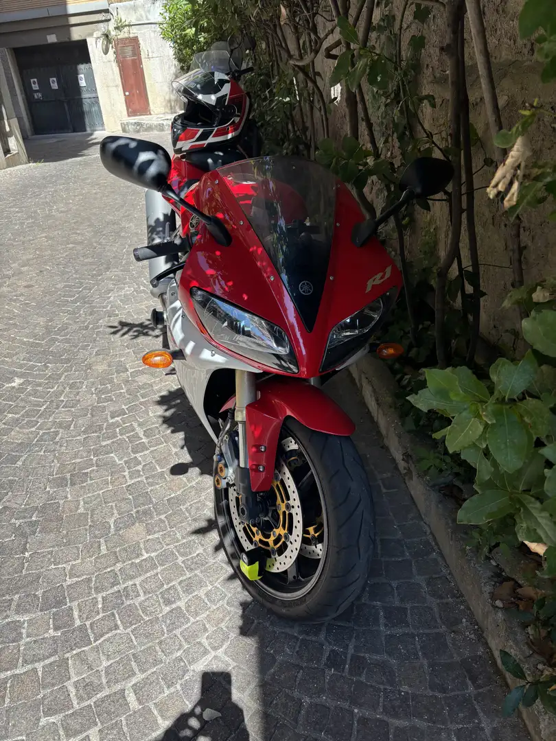 Yamaha YZF-R1 - 1