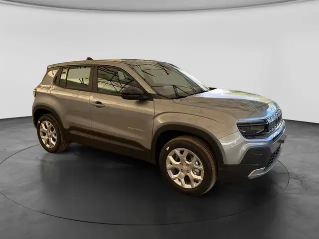 Jeep Avenger view 5
