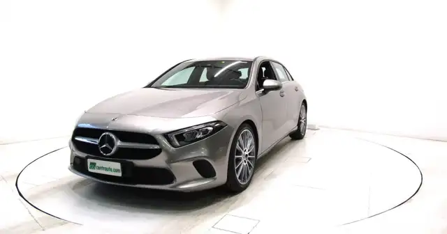 Mercedes-Benz A-Class view 3