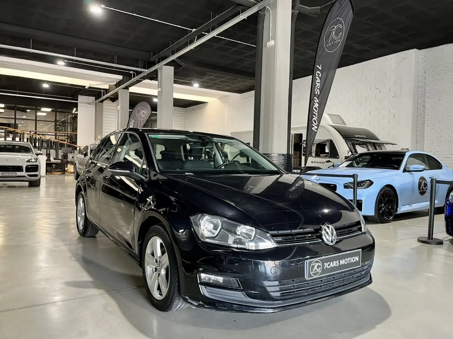 Volkswagen Golf 1.6TDI CR BMT Advance 105 Negro - 1
