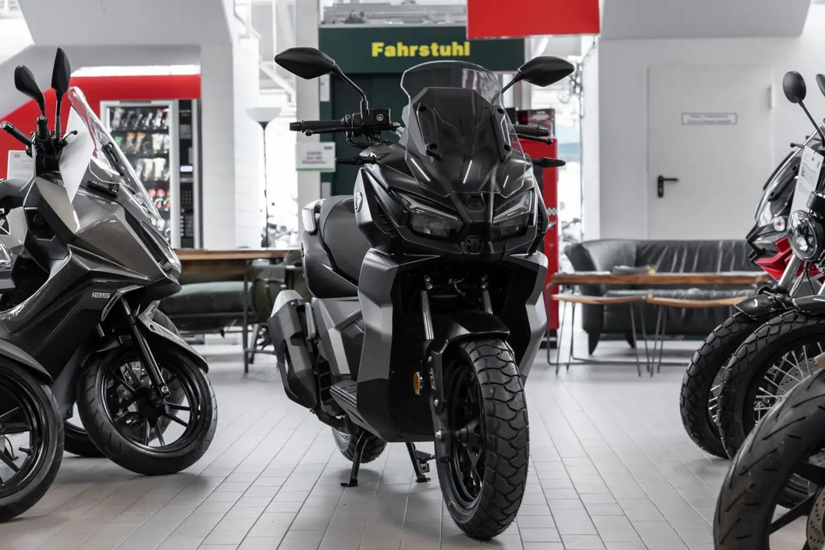 Voge SR1 ADV 125 ABS TCS, Mod. 2025,sofort lieferbar Schwarz - 2