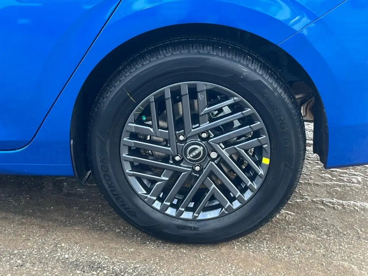 Nissan Sentra снимка Nissan Sentra