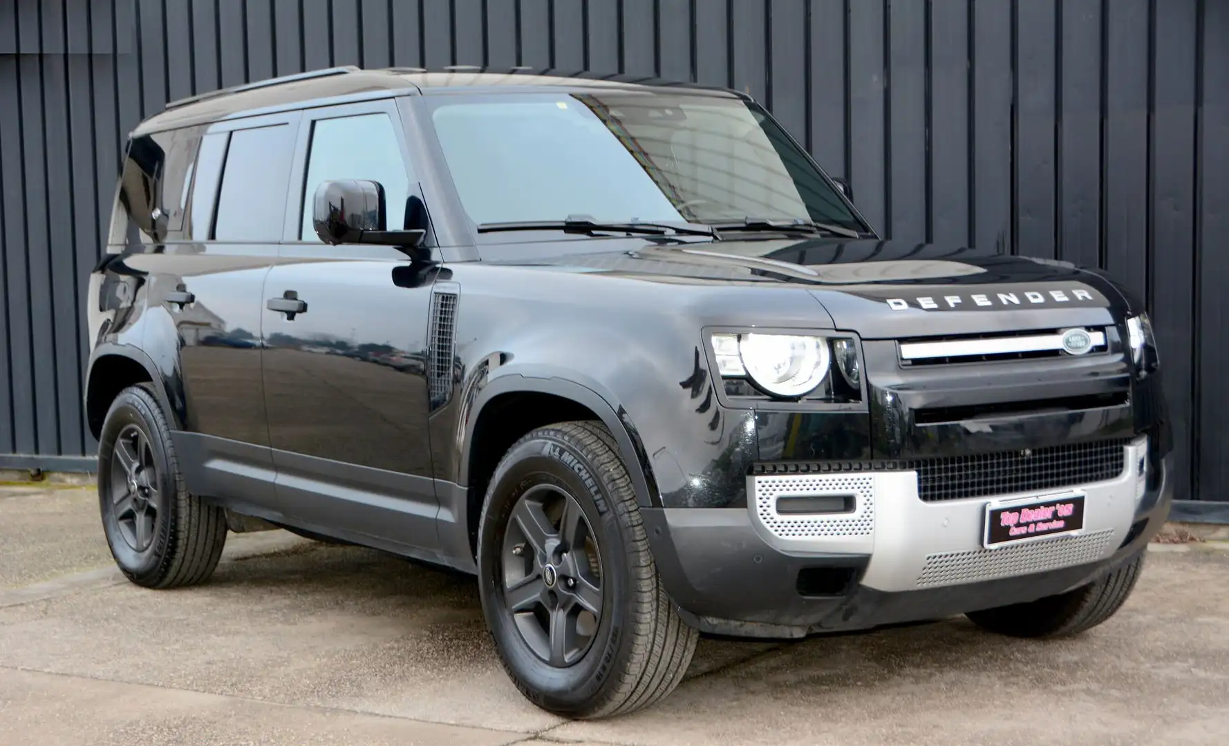 Land Rover Defender 110 2.0d sd4 SE awd 200cv auto 6posti SOSPENSIONI Nero - 2