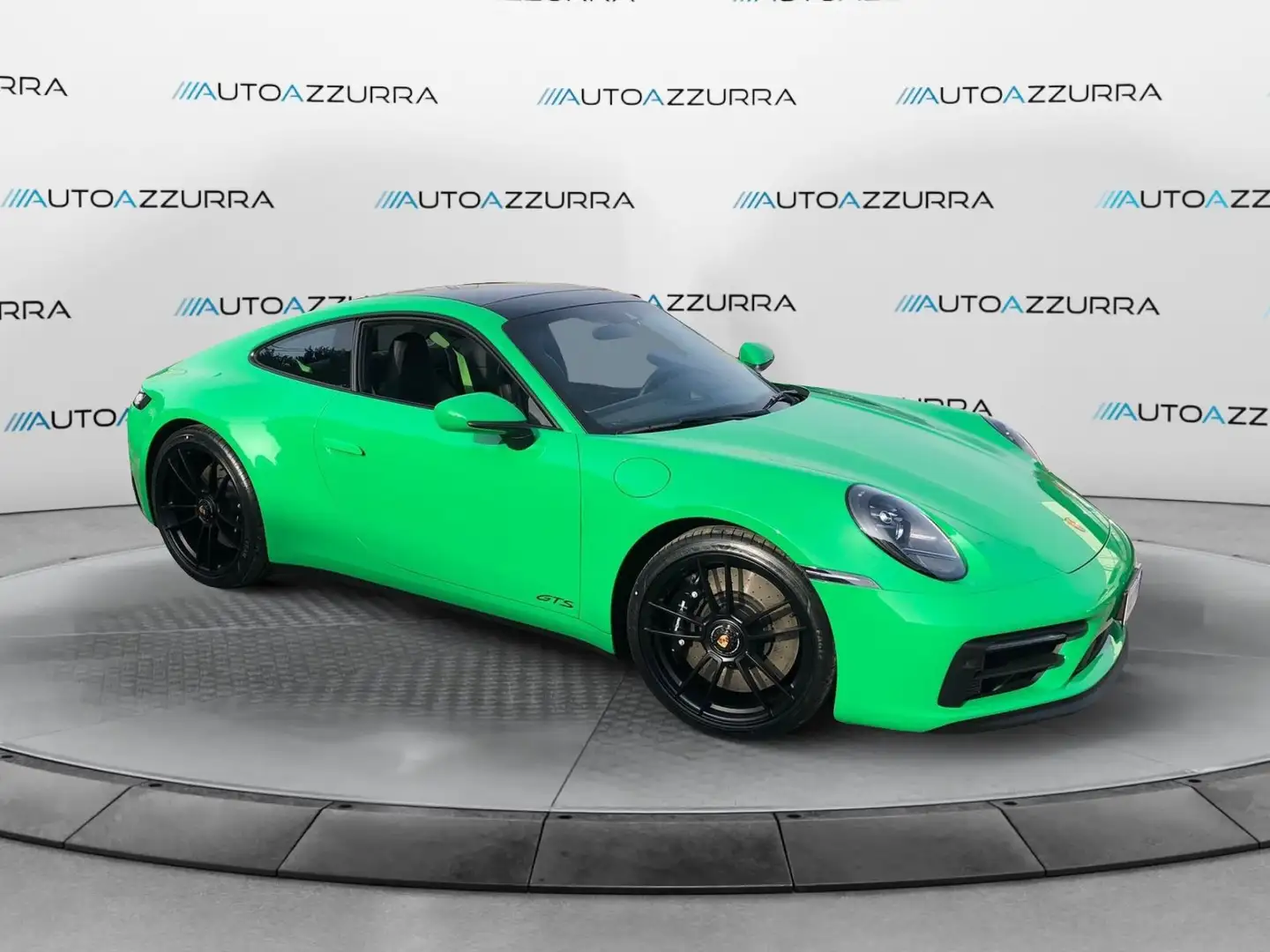 Porsche 992 911 Carrera 4 GTS Vert - 1