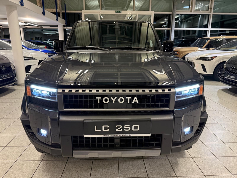 Toyota Land Cruiser 250 - TEC EDITION-7-SEATS-PANORAMA-HEADUP-JBL — photo 3