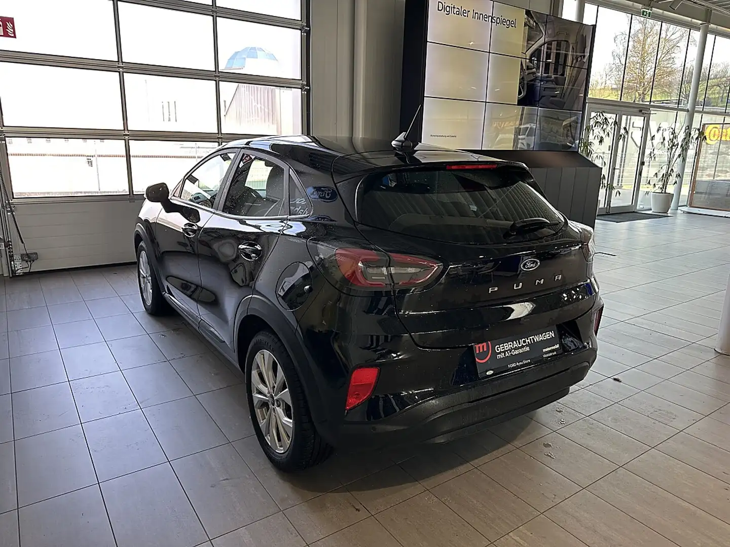 Ford Puma 1,0 EcoBoost Cool & Connect Schwarz - 2