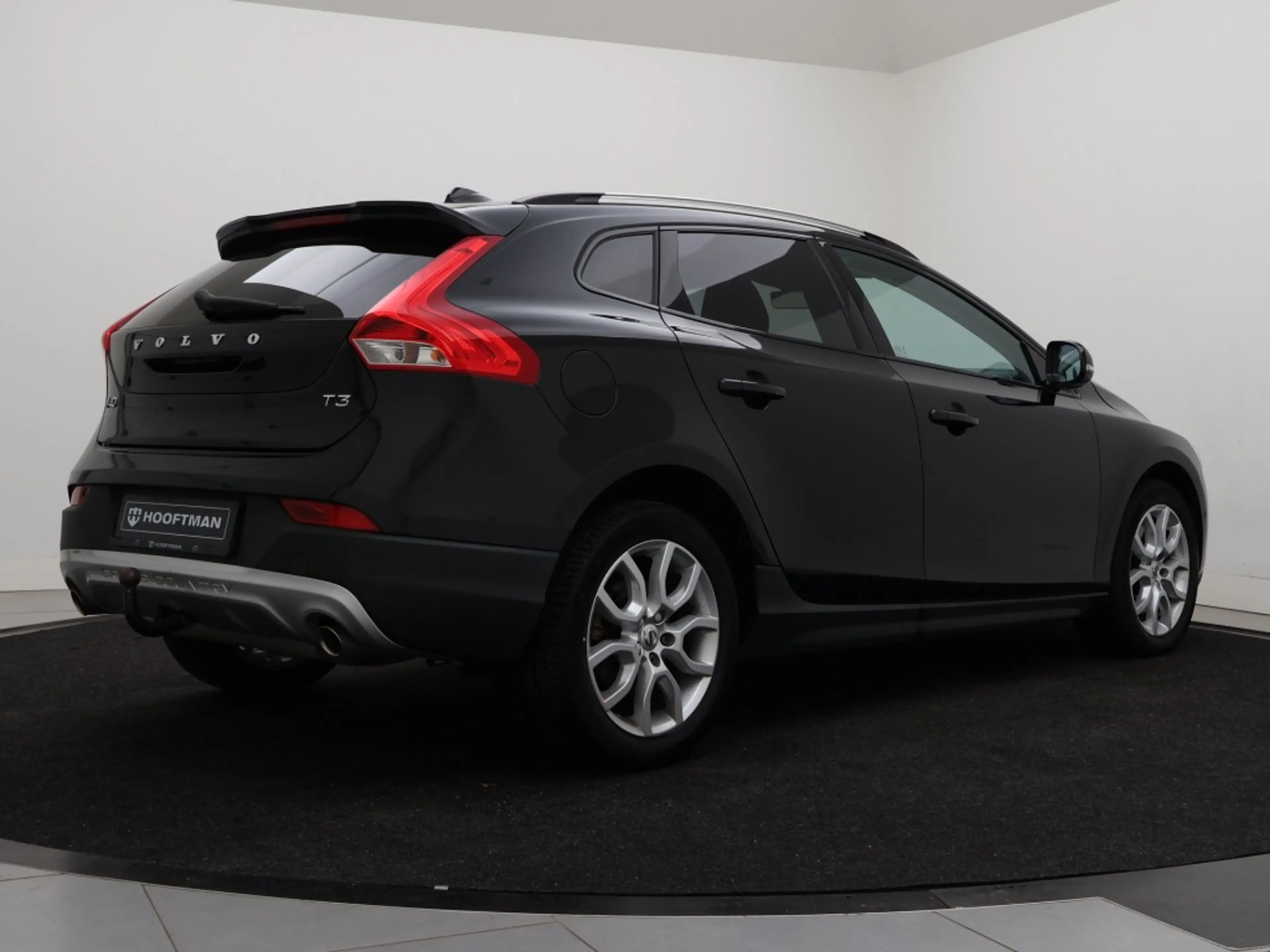 Volvo V40 Cross Country T3 GT POLAR LUXURY PANO LEDER ELEC-STOELBEDIENING — photo 3
