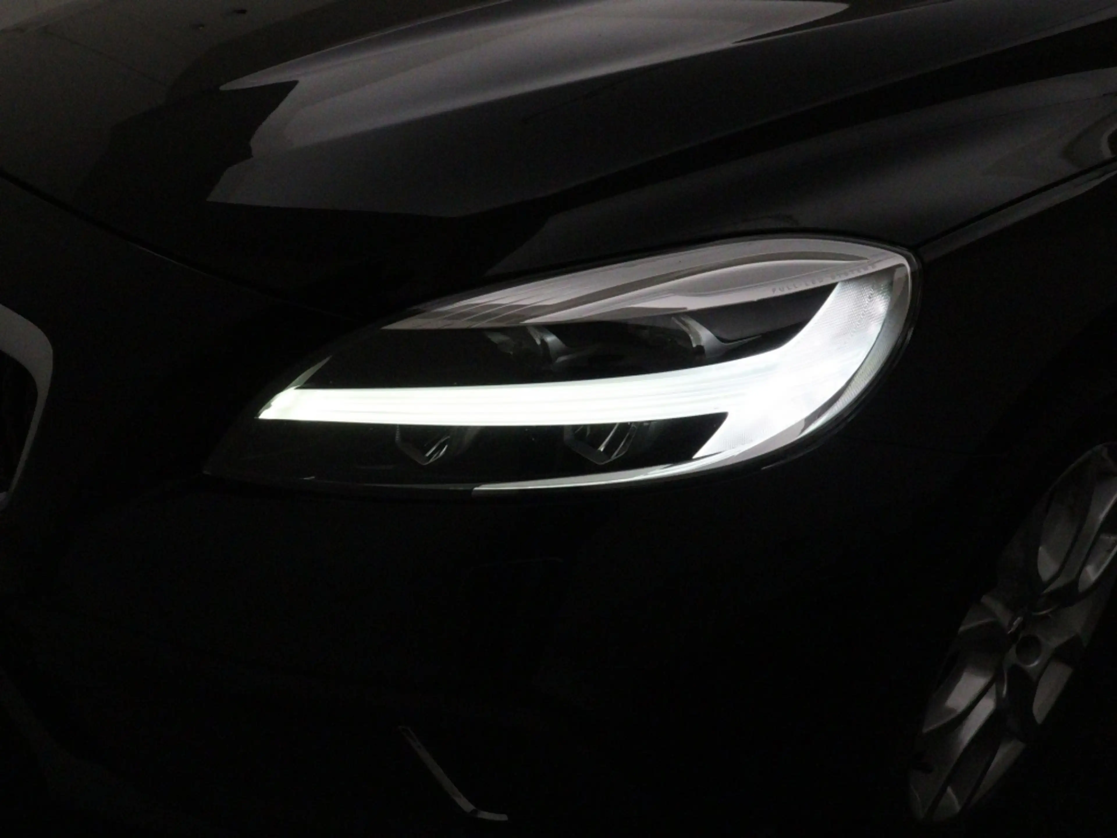 Volvo V40 Cross Country T3 GT POLAR LUXURY PANO LEDER ELEC-STOELBEDIENING — photo 10