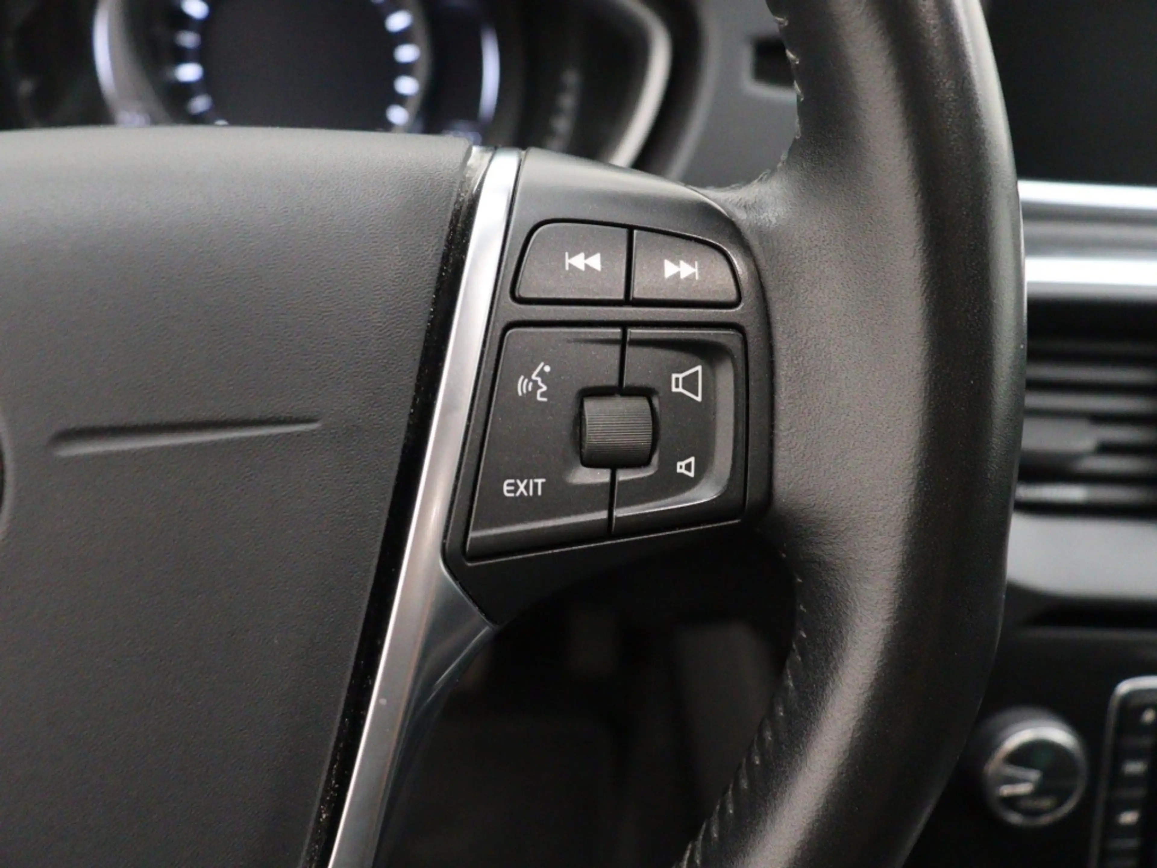 Volvo V40 Cross Country T3 GT POLAR LUXURY PANO LEDER ELEC-STOELBEDIENING — photo 12
