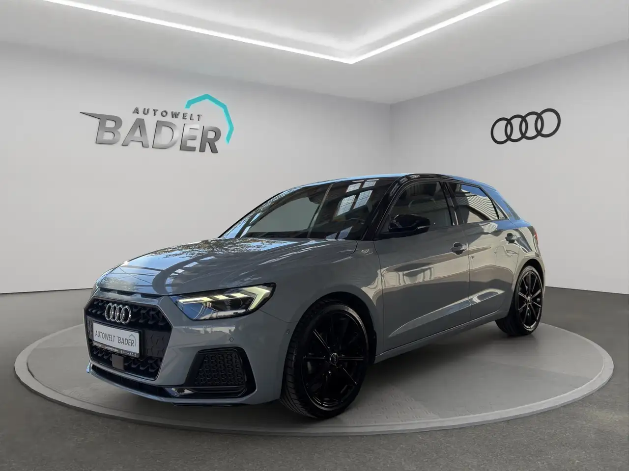 Audi A1 Sportback 35 TFSI Navi LED — photo 1 of 21