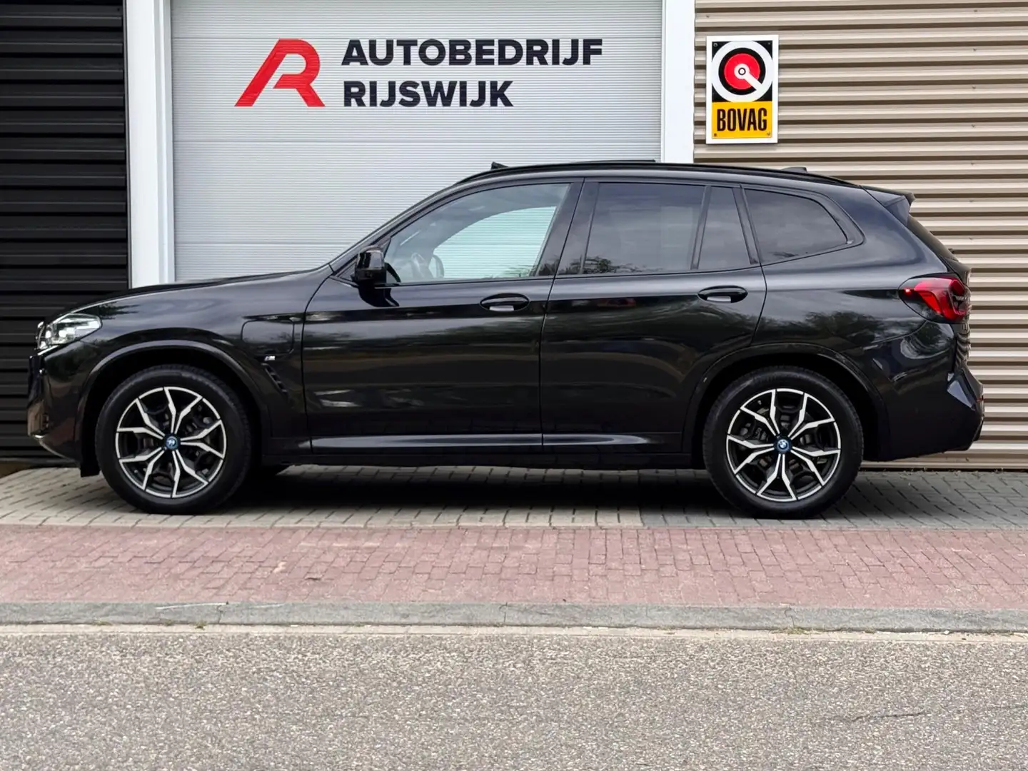 BMW X3 XDrive30e High Executive Pano/Memory/360 Nero - 2