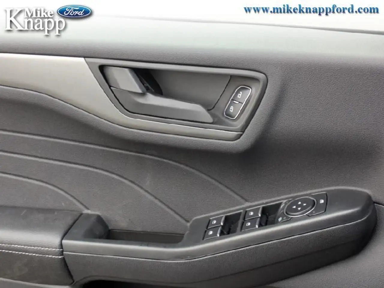 Ford Escape снимка Ford Escape