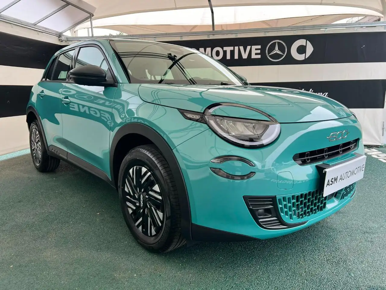 Fiat 600 Hybrid 110 CV DCT MHEV Pop — photo 1 of 10