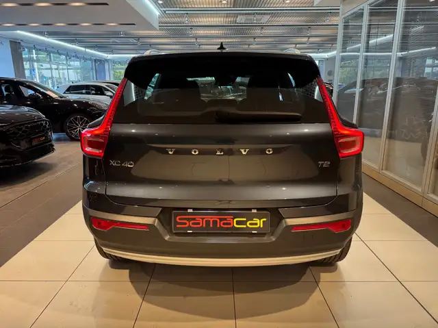 Volvo XC40 view 7