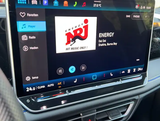 Volkswagen Tiguan view 9