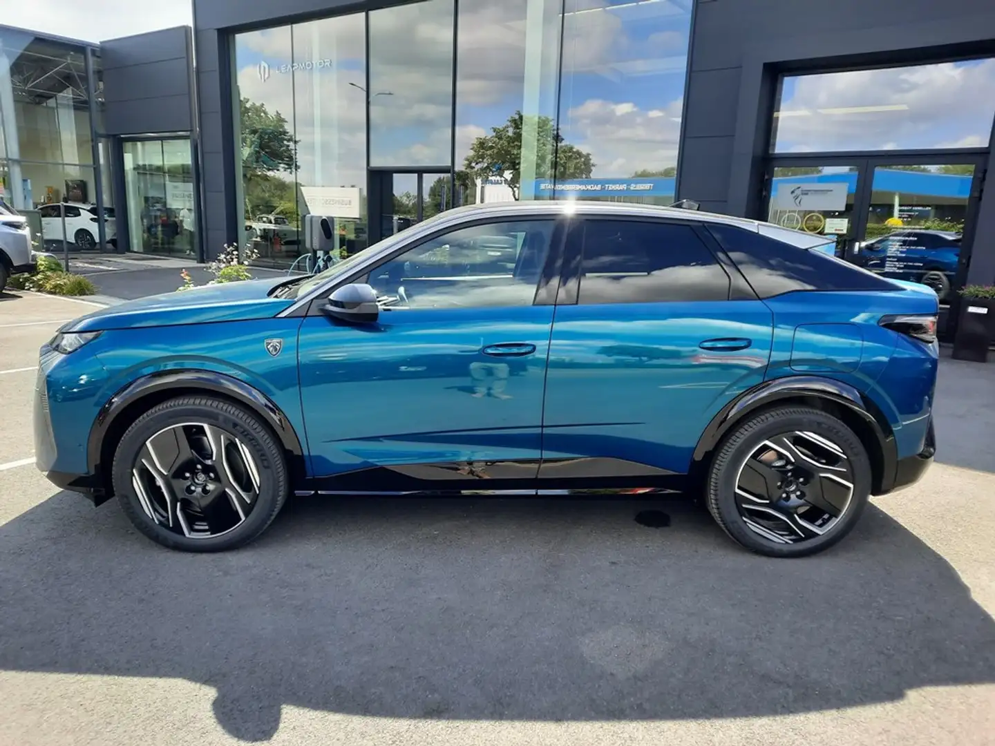 Peugeot 3008 New E- GT elektrische motor Long Range 231 Auto Bleu - 2