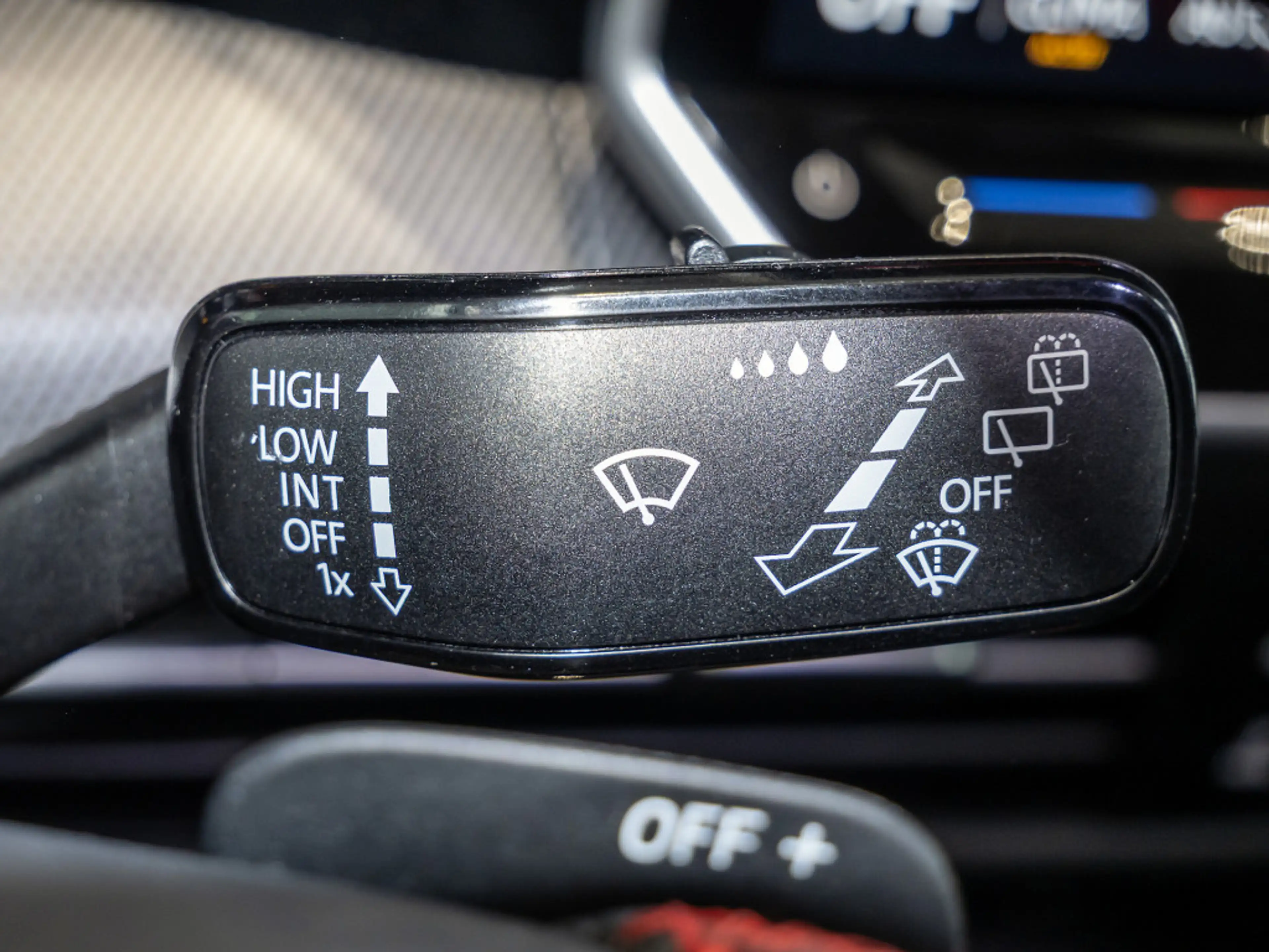 Volkswagen Golf GTI DSG AHK ACC LED KAMERA SPURH. SPURW. — photo 18