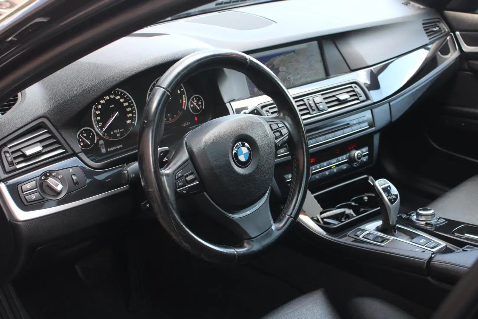 BMW 528 5-serie Touring 528i High Executive - Trekhaak, Pa Gris - 2