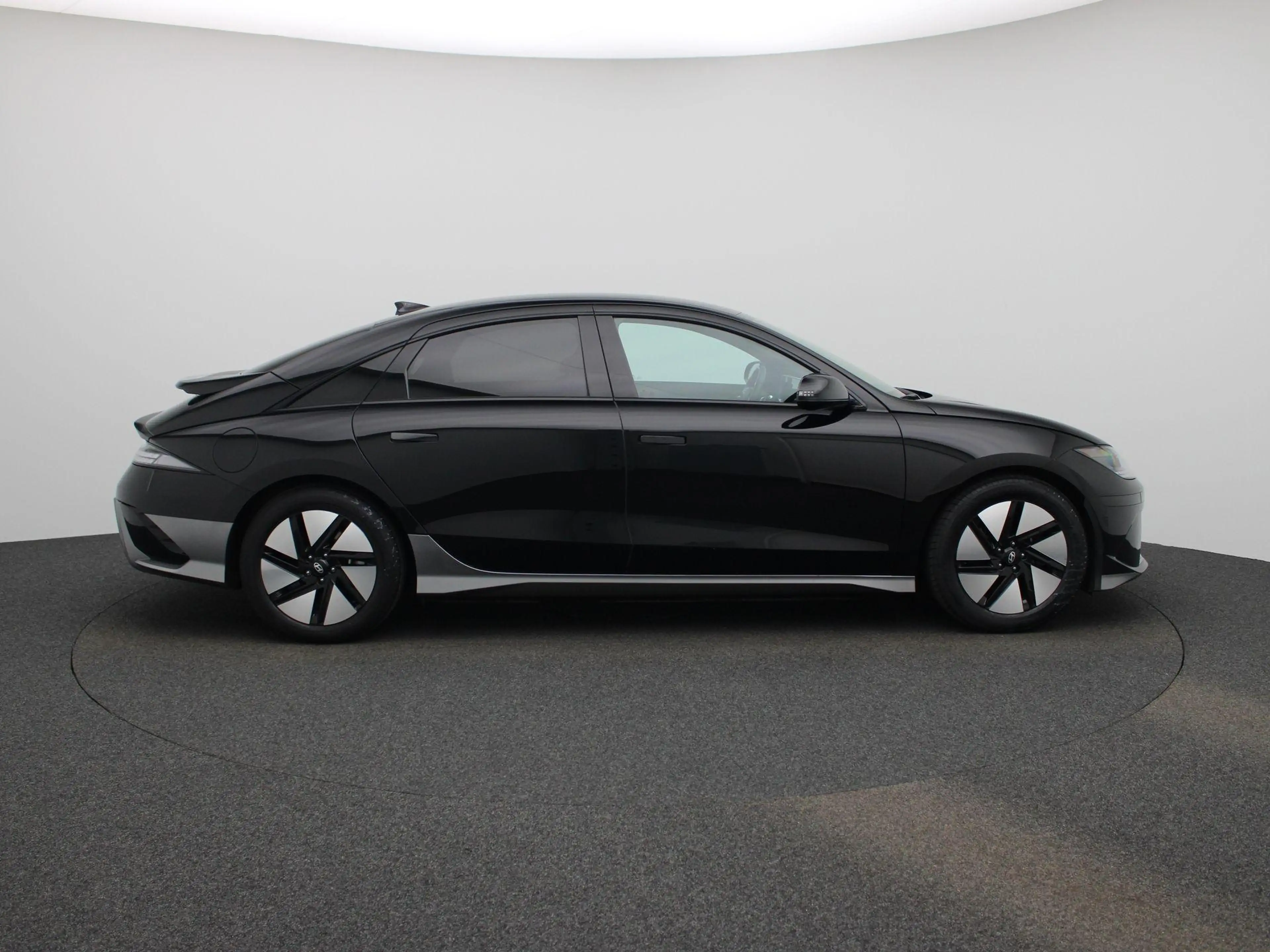 Hyundai IONIQ 6 77,4 kWh Core Plus | Navigatie | Camera | Stoelver — photo 6
