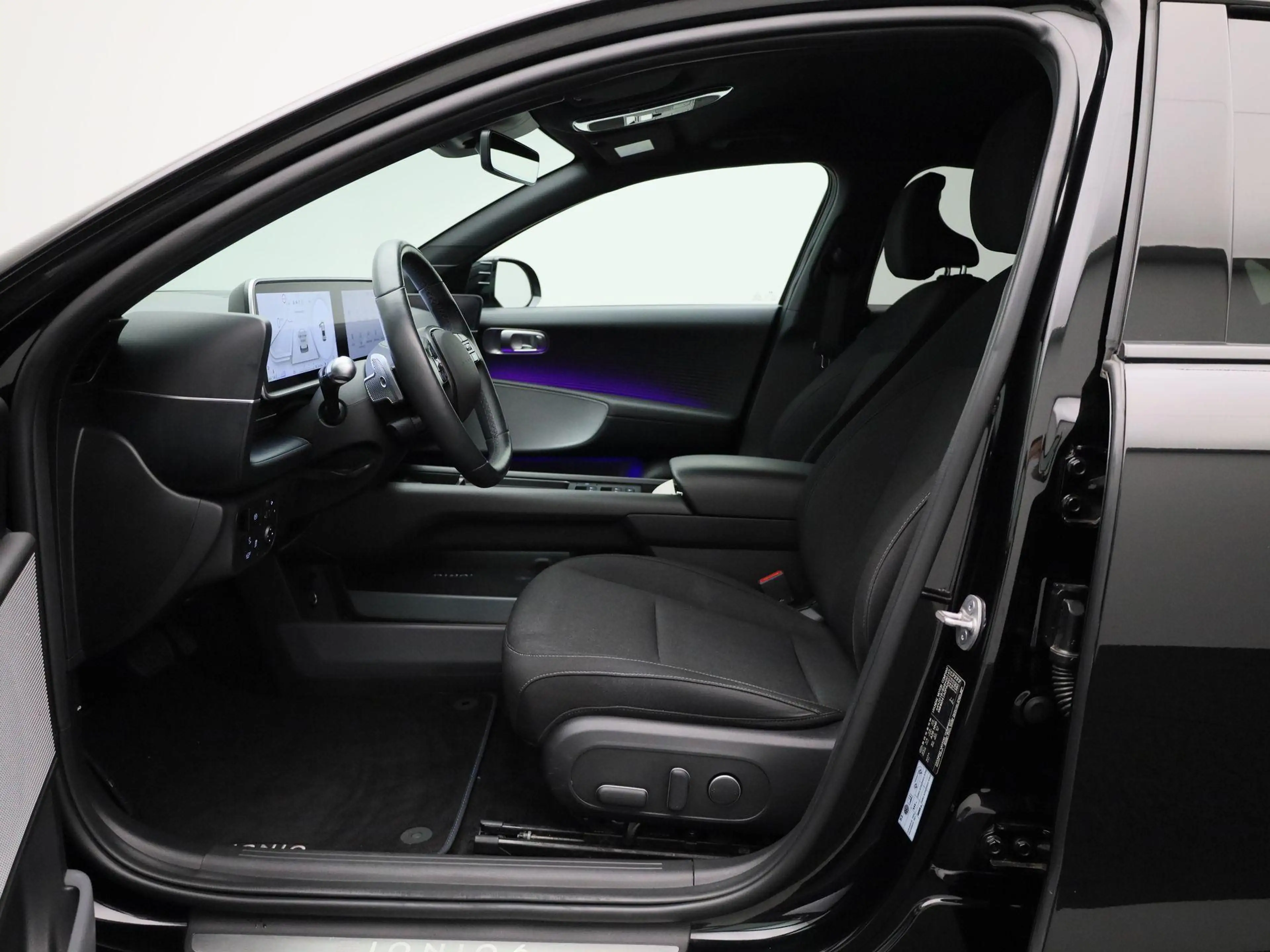 Hyundai IONIQ 6 77,4 kWh Core Plus | Navigatie | Camera | Stoelver — photo 9