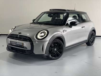 MINI Cooper Mini 1.5 Camden Plus Edition LEDER / PANO DAK CAME