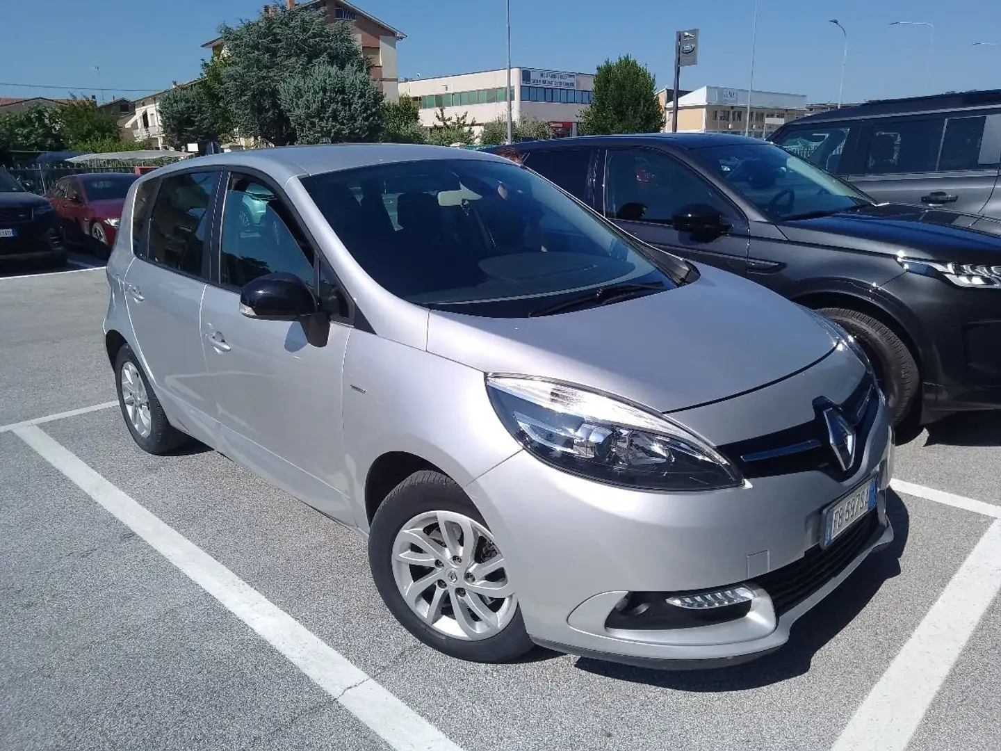 Renault Scenic 1.5 dci xmode Srebrny - 1