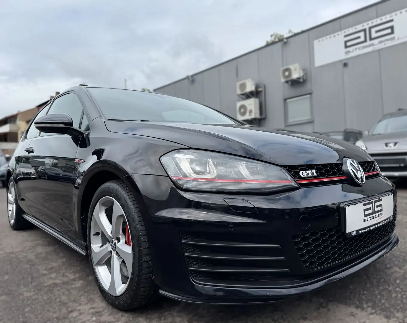 Volkswagen Golf VII GTI Performance *2.Hand/Navi/Bi-Xenon* Noir - 1