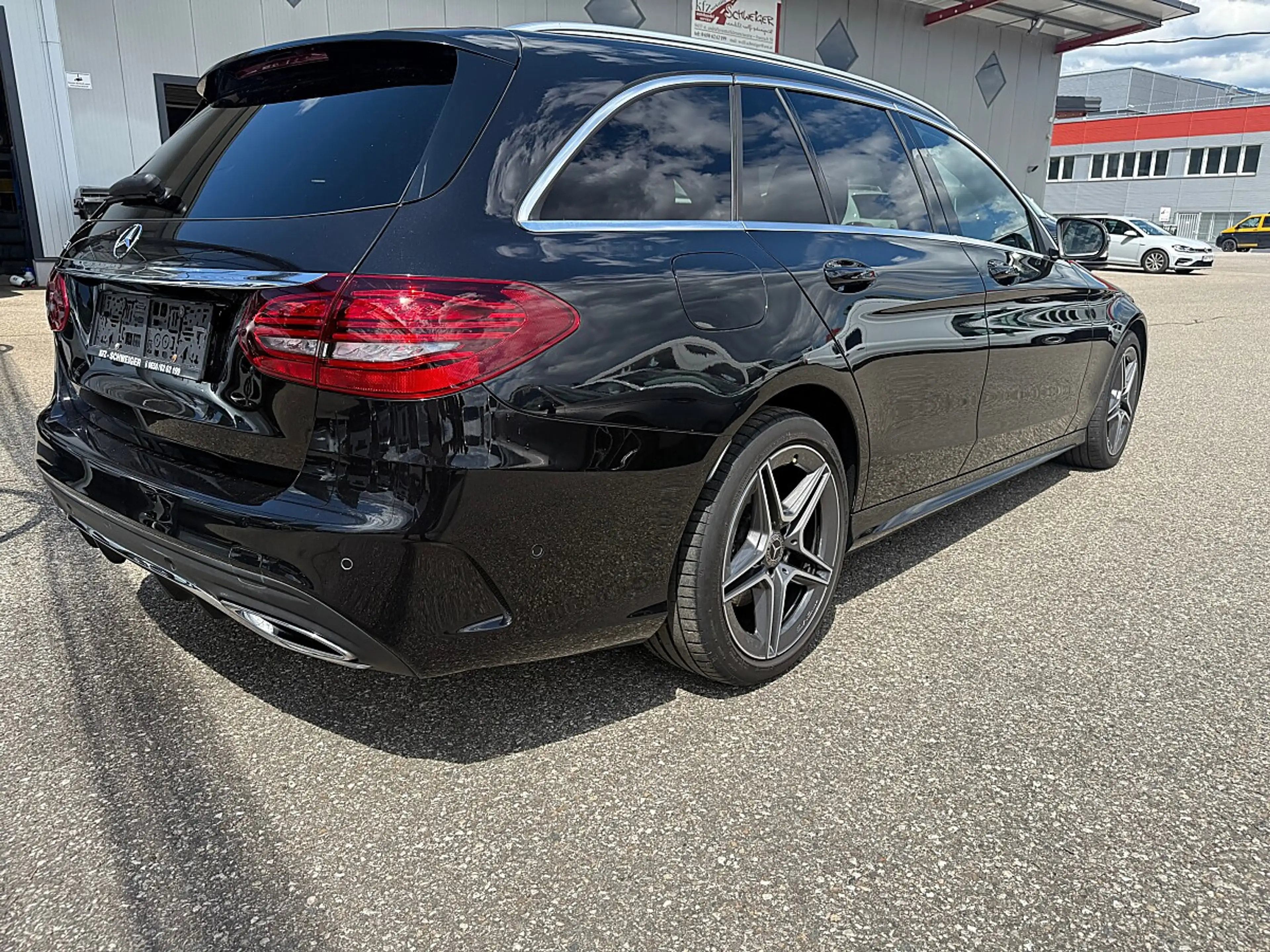 Mercedes-Benz C 200 d T — photo 9