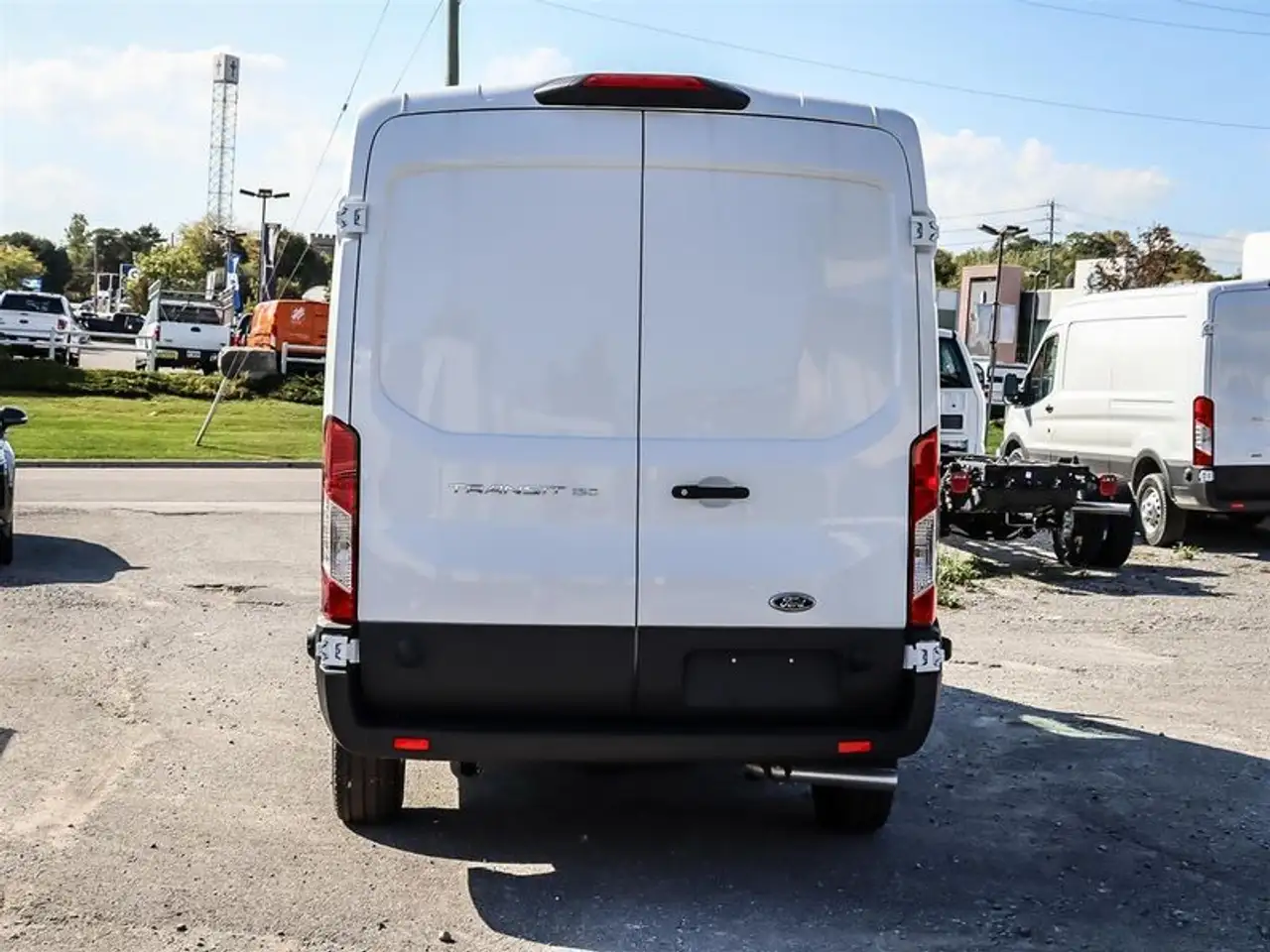 Ford Transit Cargo Van снимка Ford Transit Cargo Van