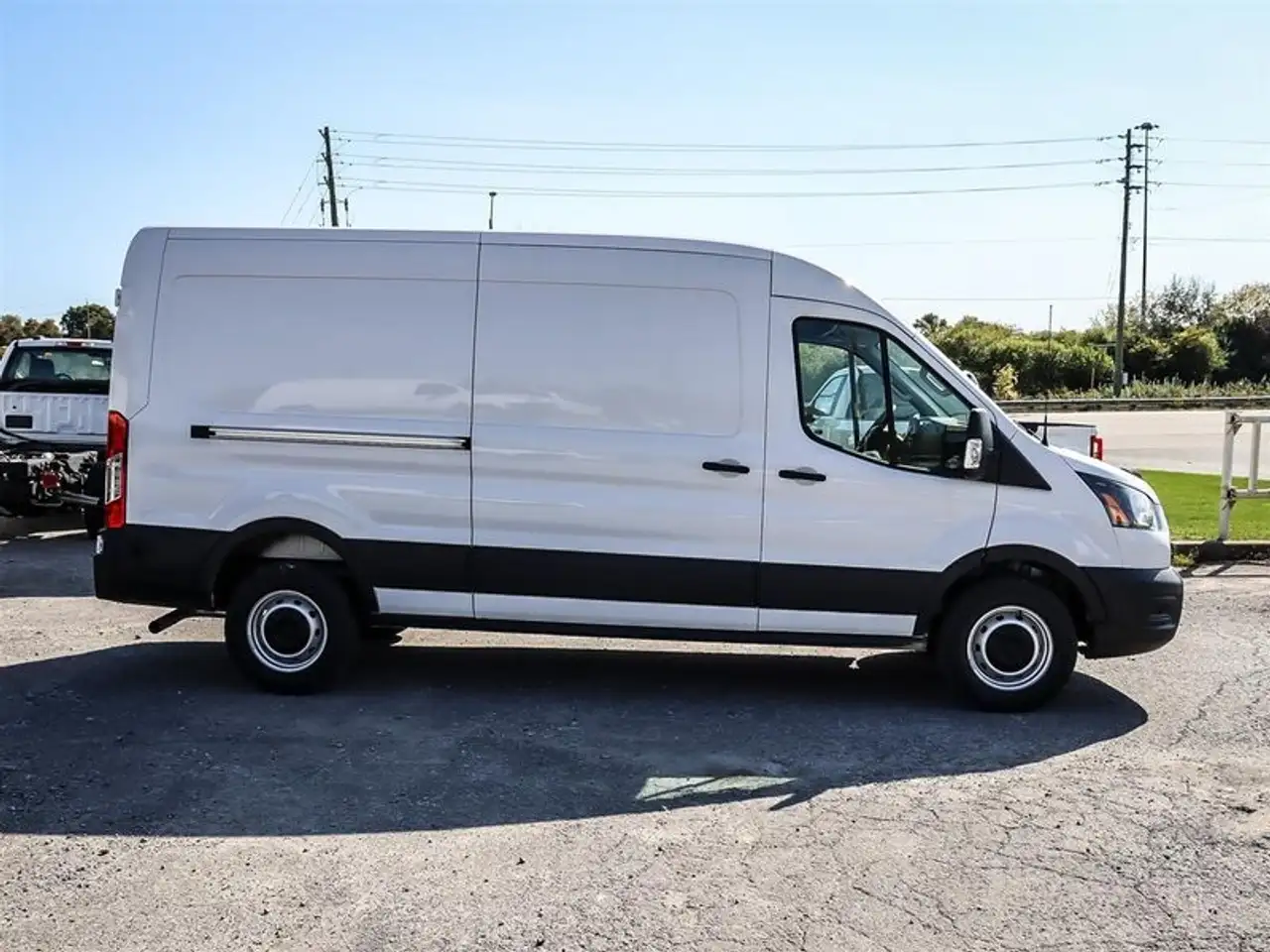 Ford Transit Cargo Van снимка Ford Transit Cargo Van