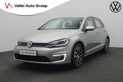 Volkswagen e-Golf 136PK | Navi | ACC | Parkeersensoren voor/achter |