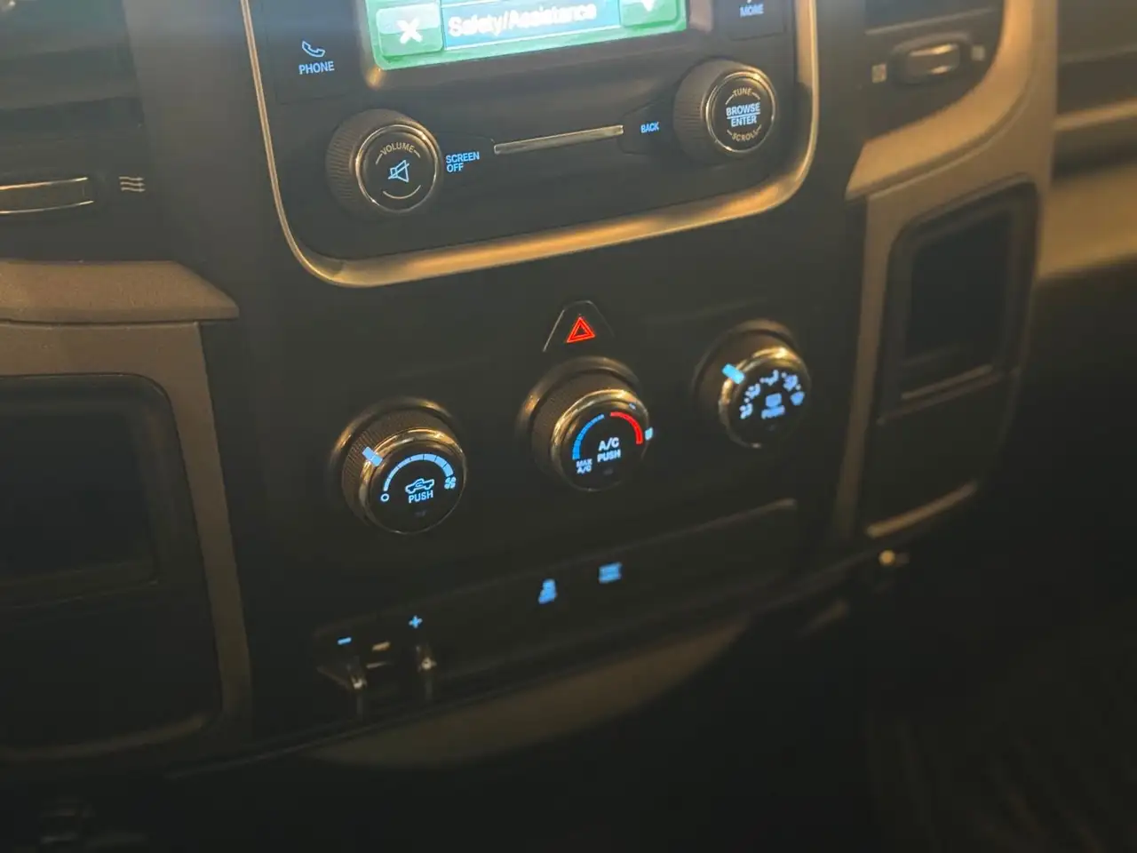RAM 1500 fotografie RAM 1500