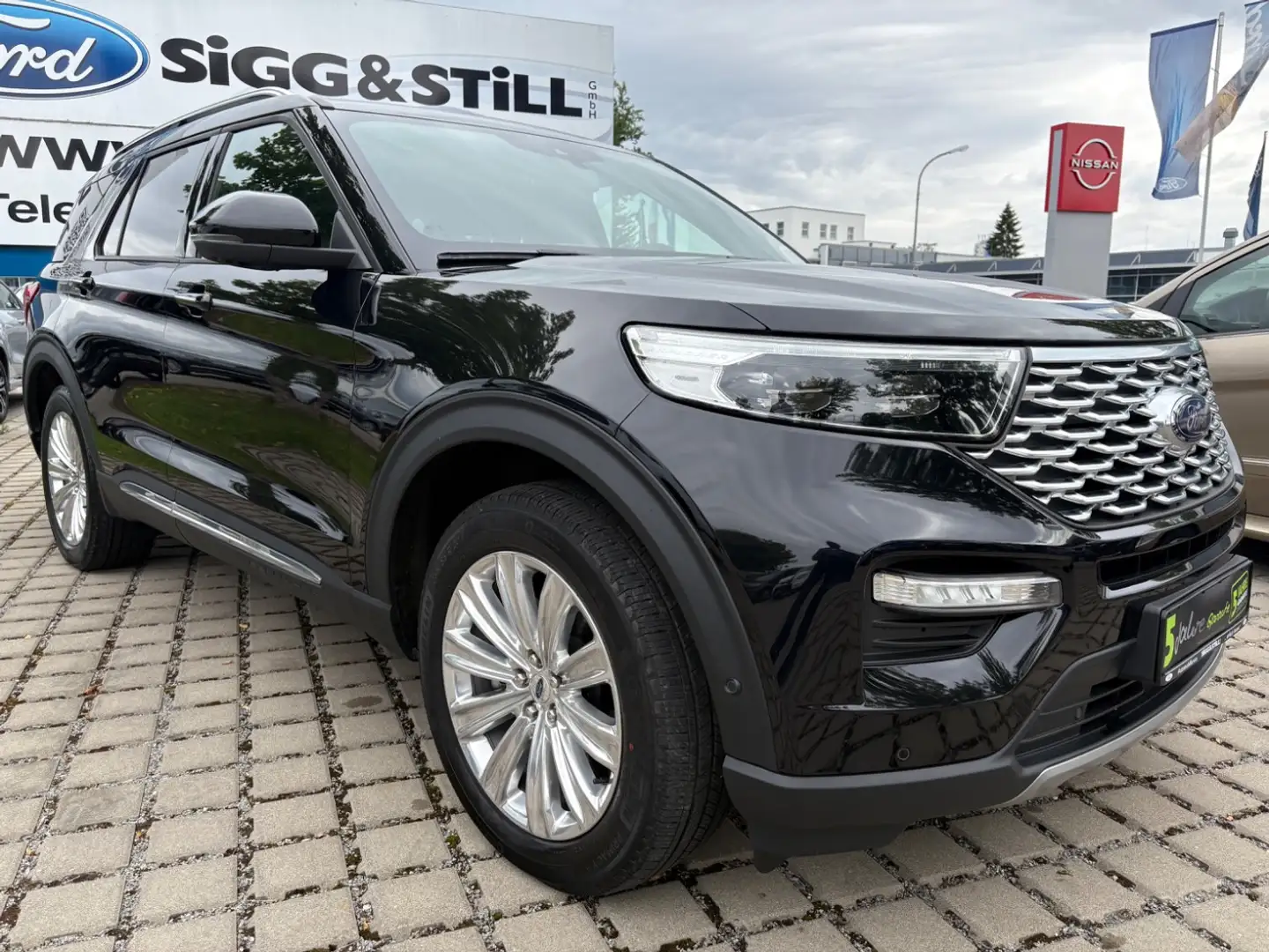 Ford Explorer Plug-in-Hybrid Platinum AHK*PANO*LED*7-SITZE Schwarz - 2