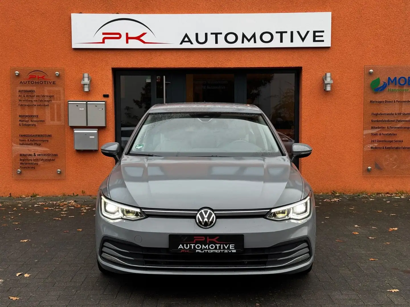 Volkswagen Golf VIII Lim. Style *LED*ACC*CAM*ALCANTARA Grigio - 1