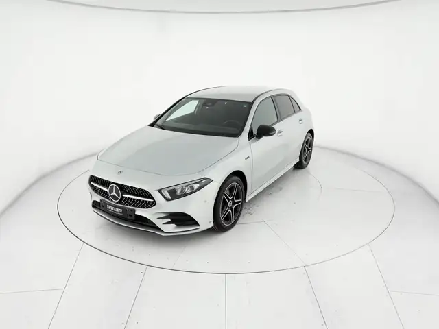 Mercedes-Benz A 250 250 e phev (eq-power) premium auto