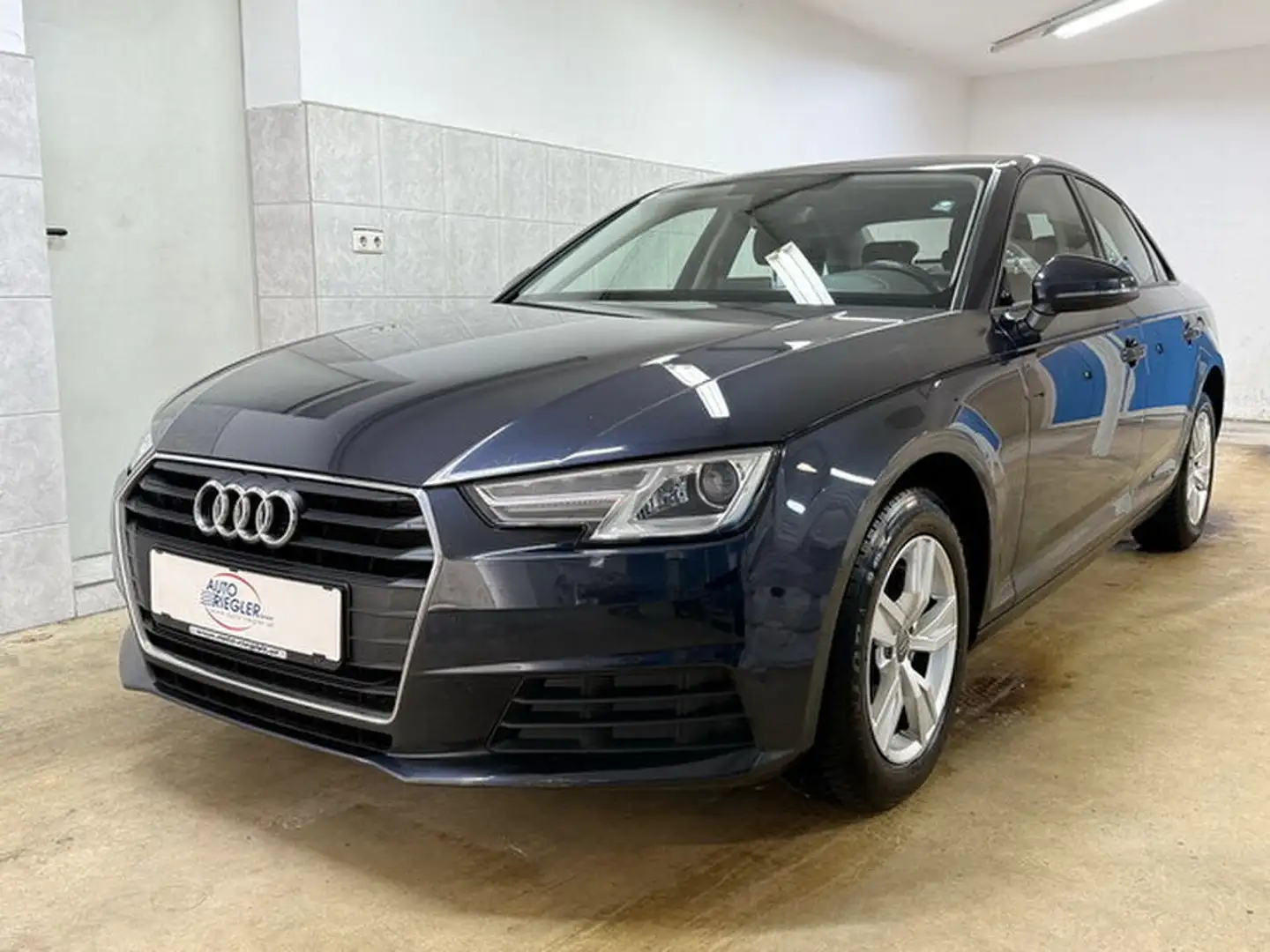 Audi A4 Limo 2,0 TDI ''Navi-Xenon-MF/Lederlenkrad-PDC'' Blau - 1