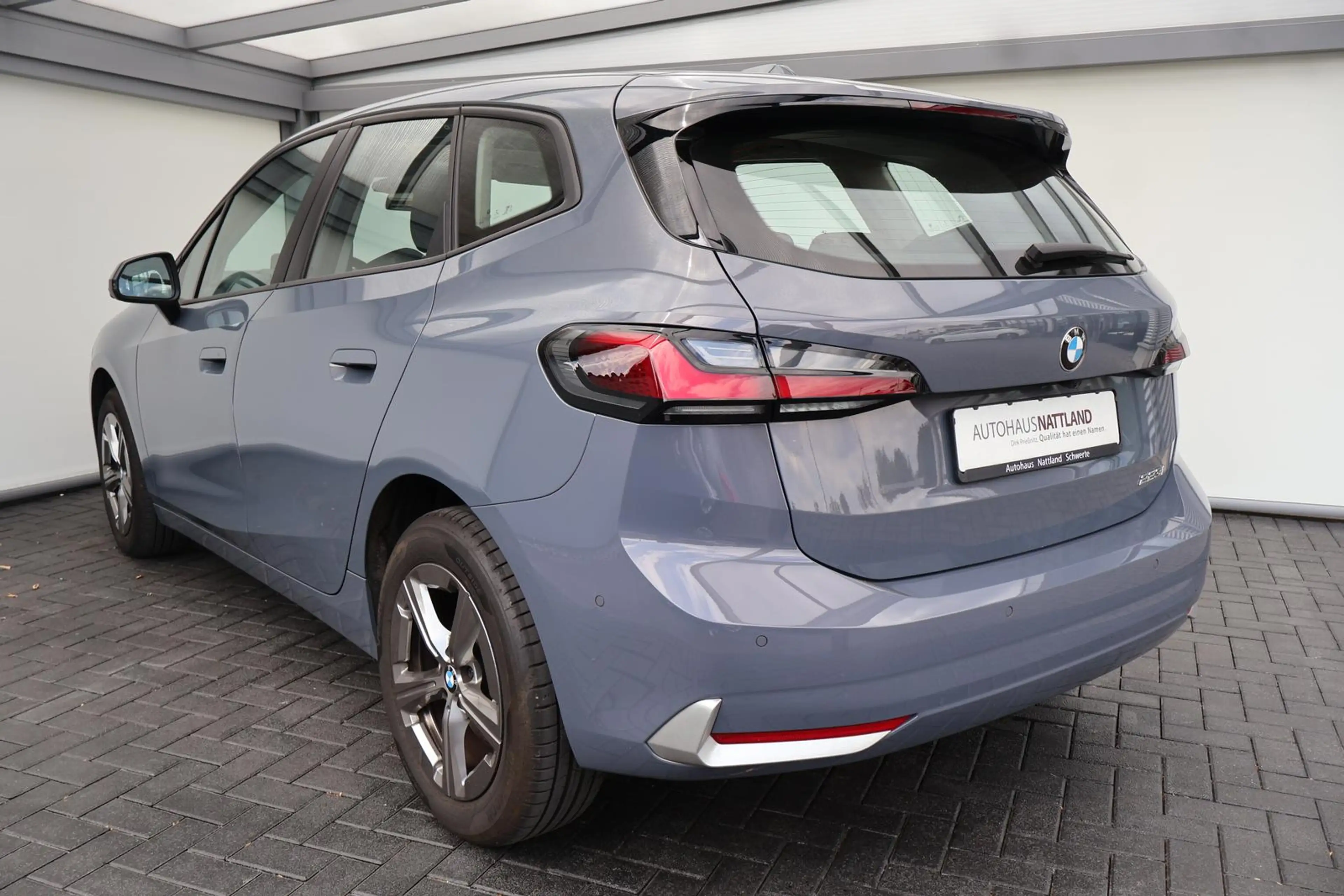 BMW 223 i Active Tourer PANO 360° LED PA+ — photo 5