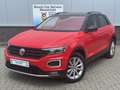 Volkswagen T-Roc 1.5 TSI Style | Carplay | Adaptive CC | Sport | In Rood - thumbnail 1