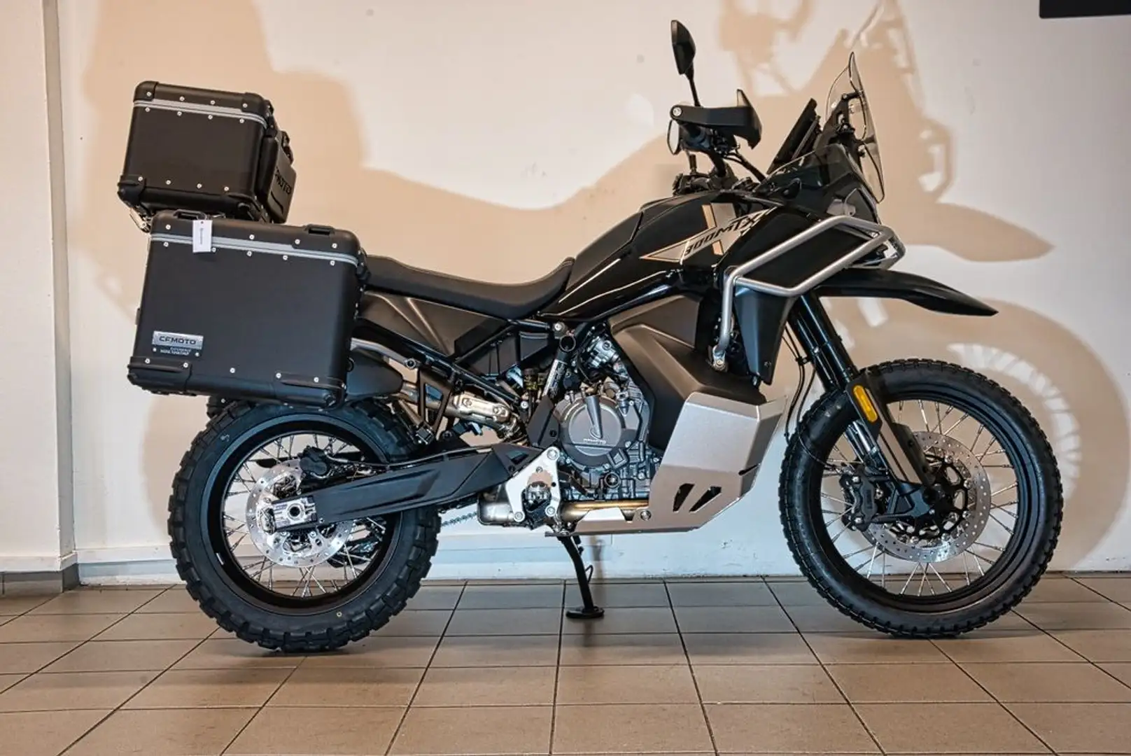 CFMOTO 800 MT X ADVENTURE EDITION Negro - 2