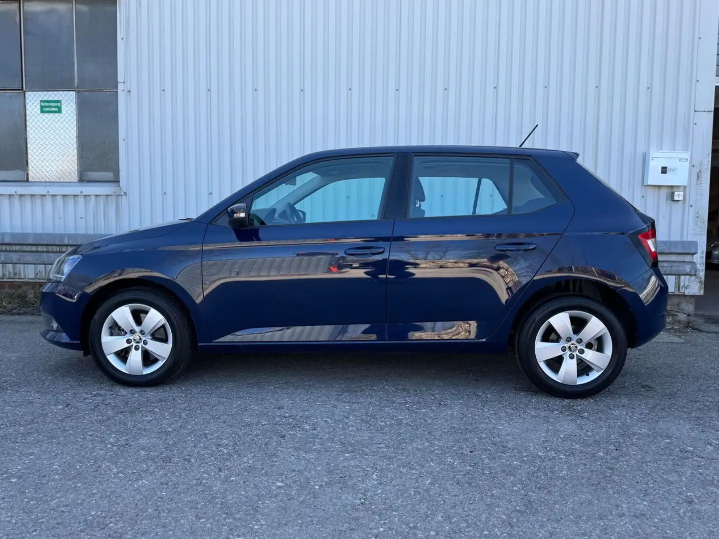 Skoda Fabia Ambition*1. Hand*9917 Km*Kamera* Blau - 2